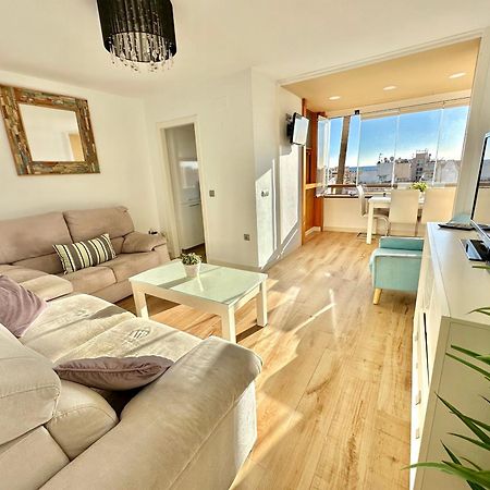 Gorgeous Apartment At The Sea In La Carihuela! Торремолинос Экстерьер фото