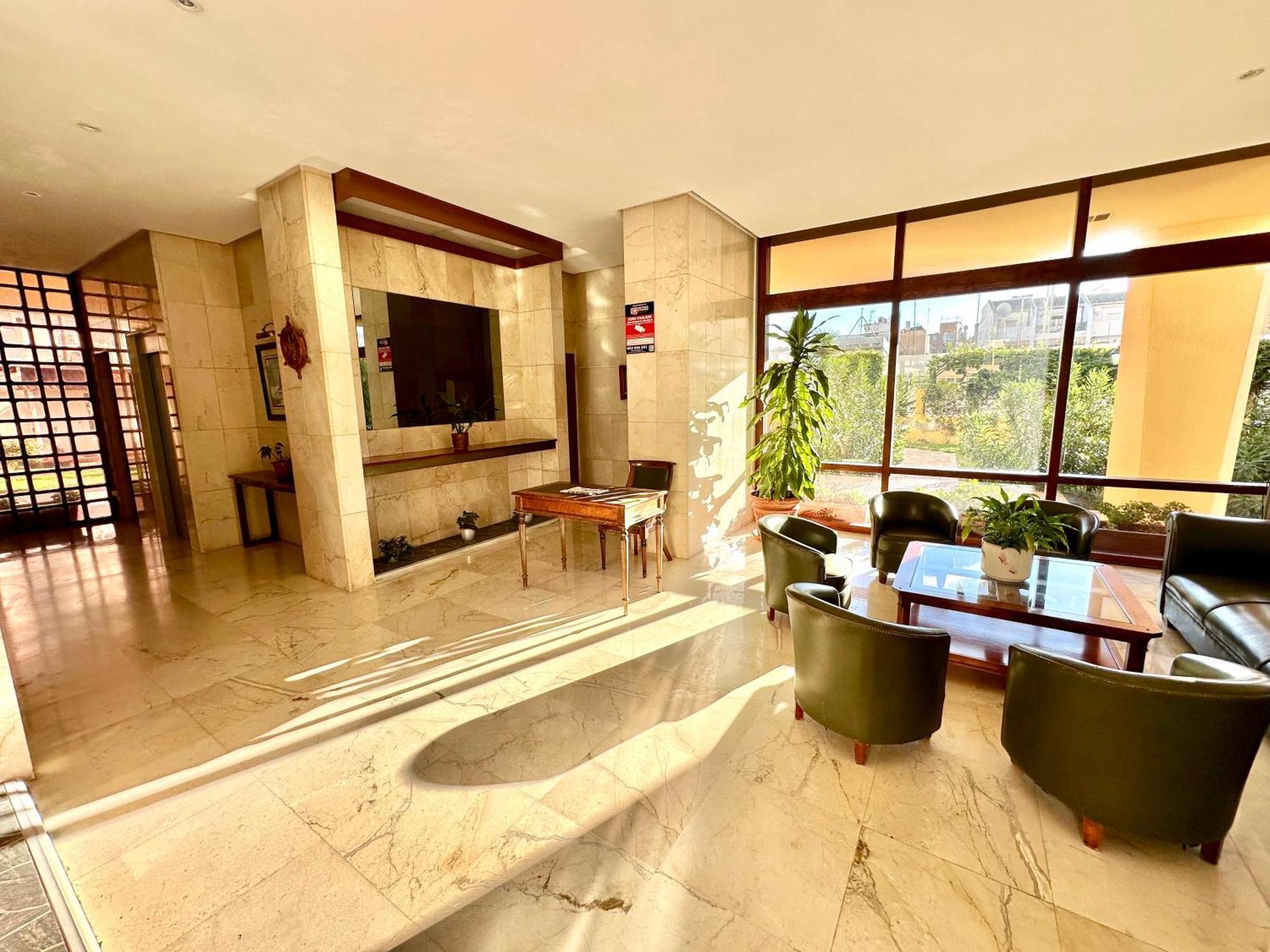 Gorgeous Apartment At The Sea In La Carihuela! Торремолинос Экстерьер фото