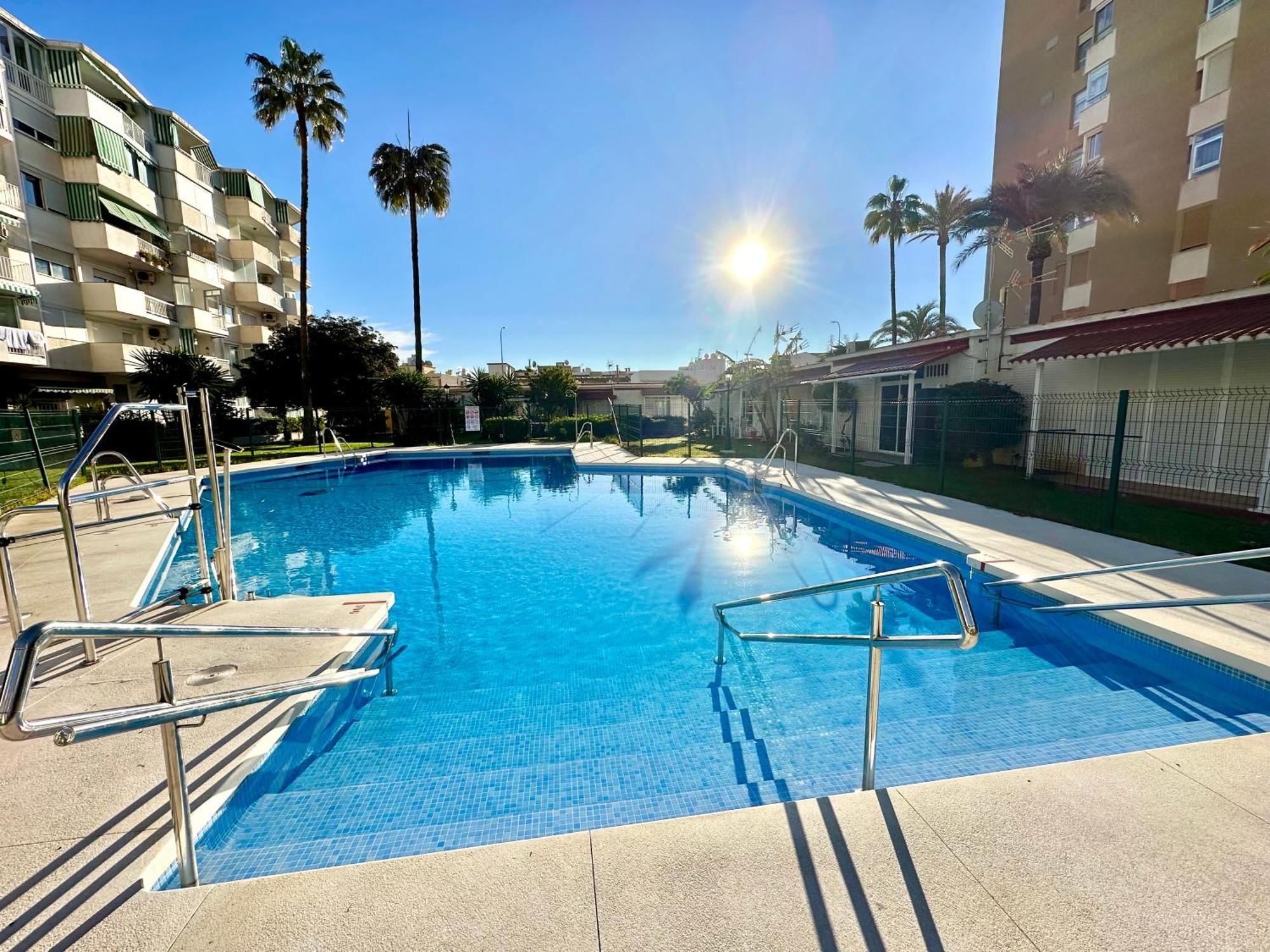 Gorgeous Apartment At The Sea In La Carihuela! Торремолинос Экстерьер фото