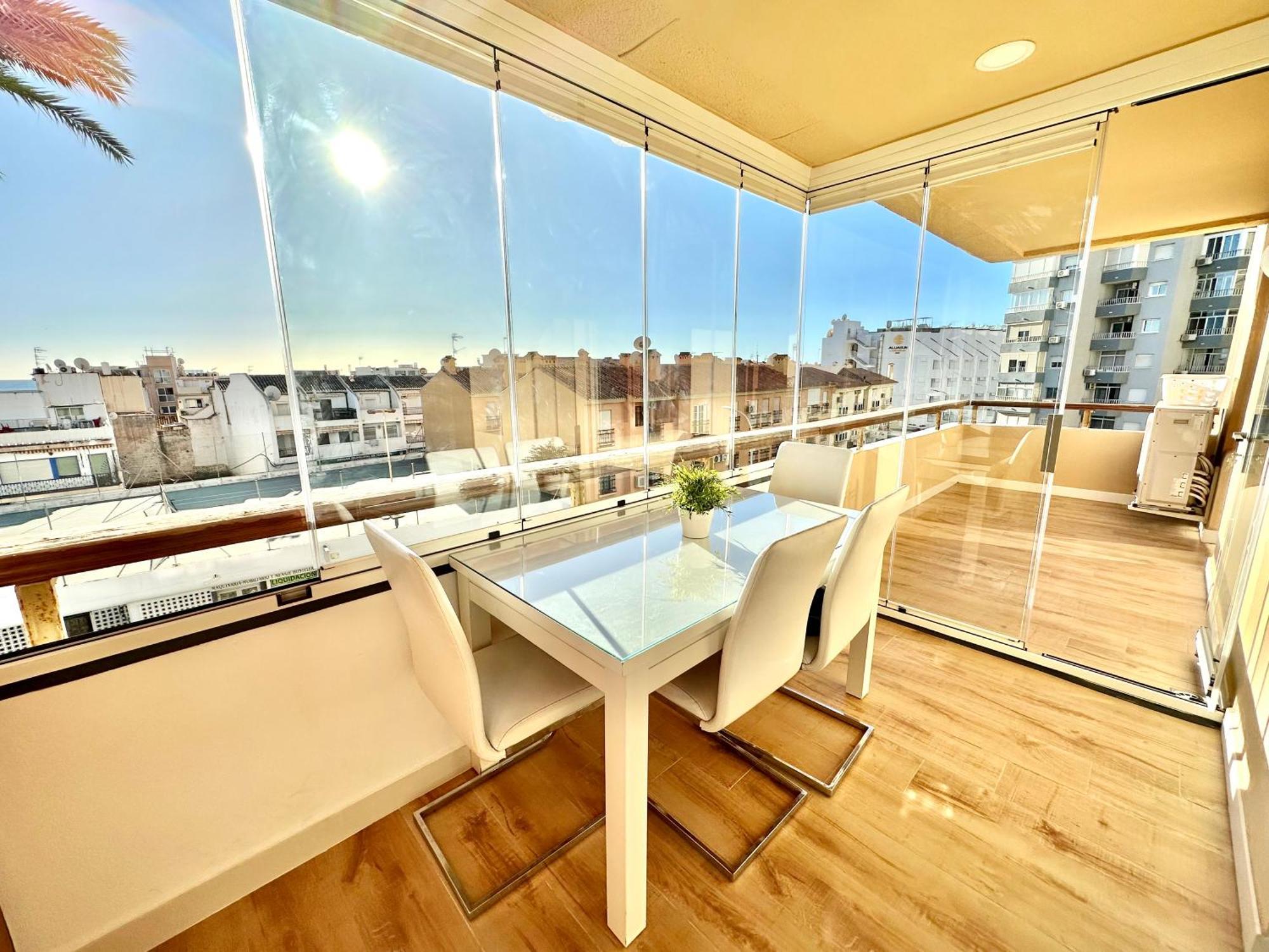 Gorgeous Apartment At The Sea In La Carihuela! Торремолинос Экстерьер фото