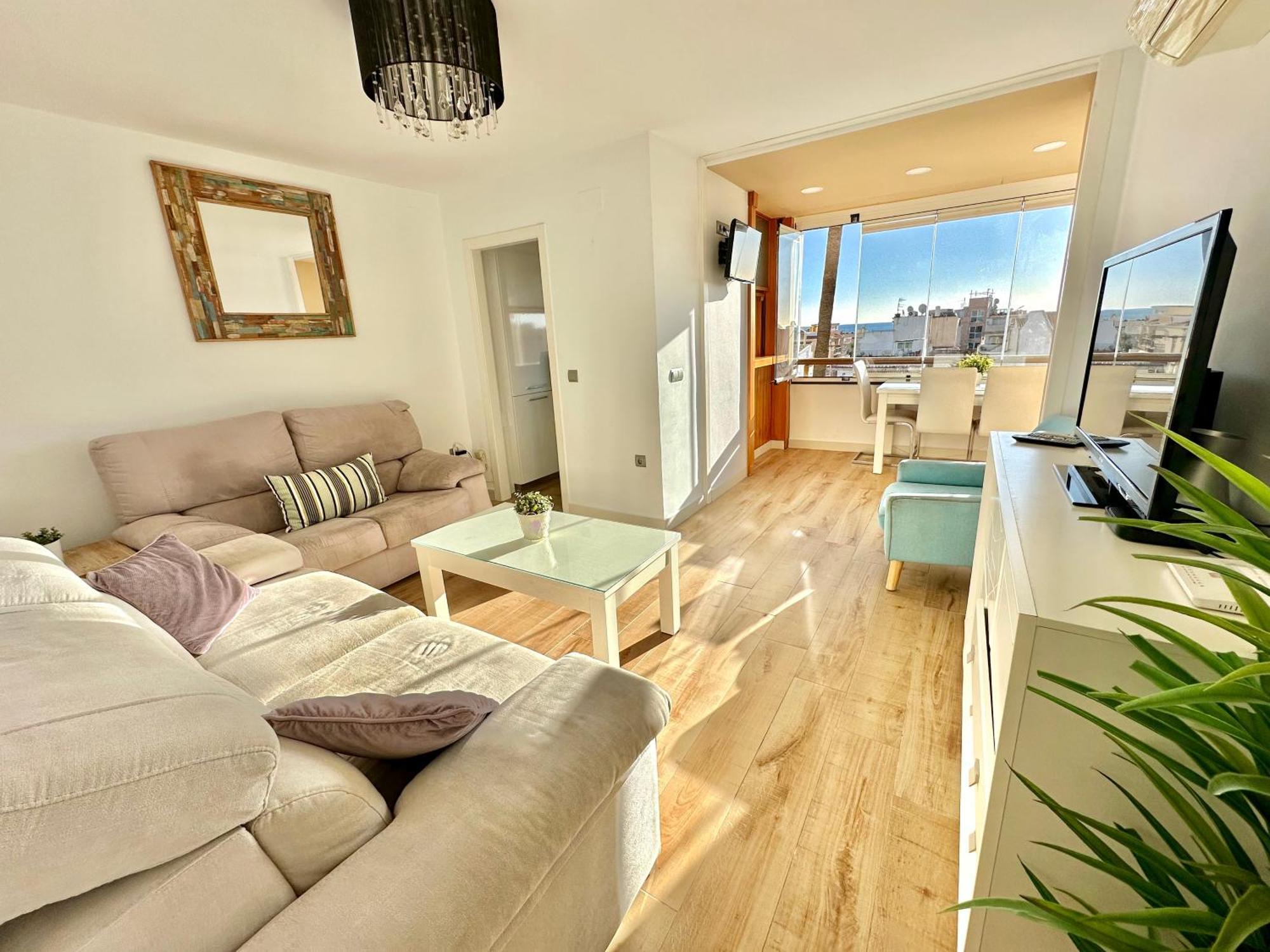 Gorgeous Apartment At The Sea In La Carihuela! Торремолинос Экстерьер фото