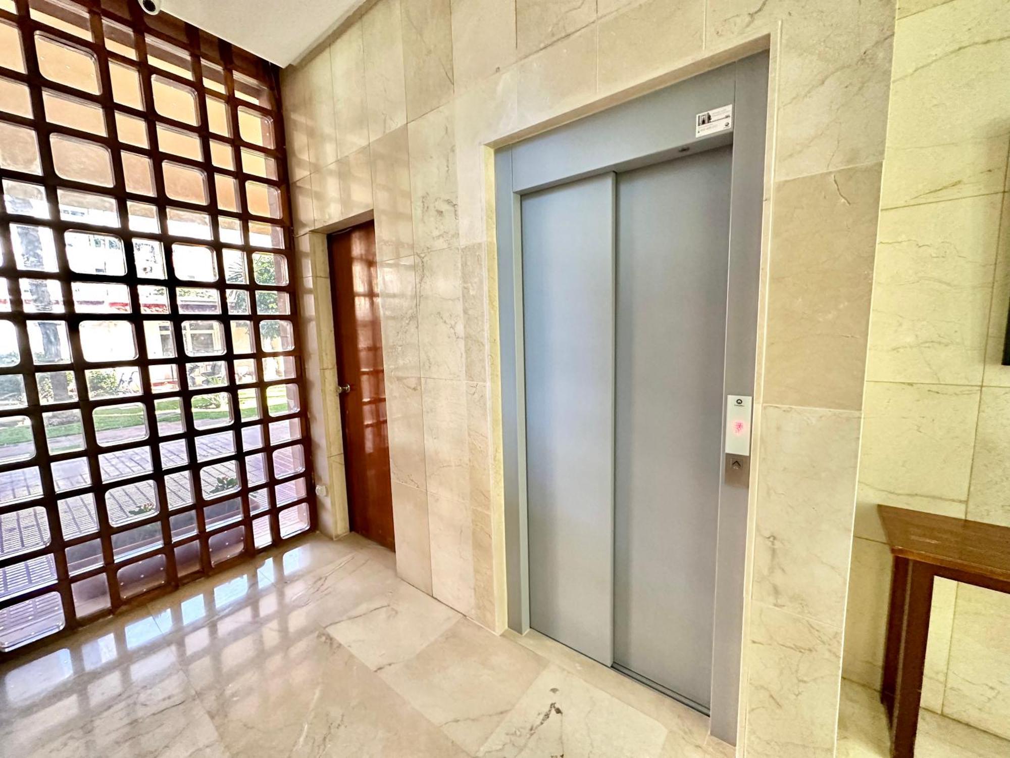 Gorgeous Apartment At The Sea In La Carihuela! Торремолинос Экстерьер фото