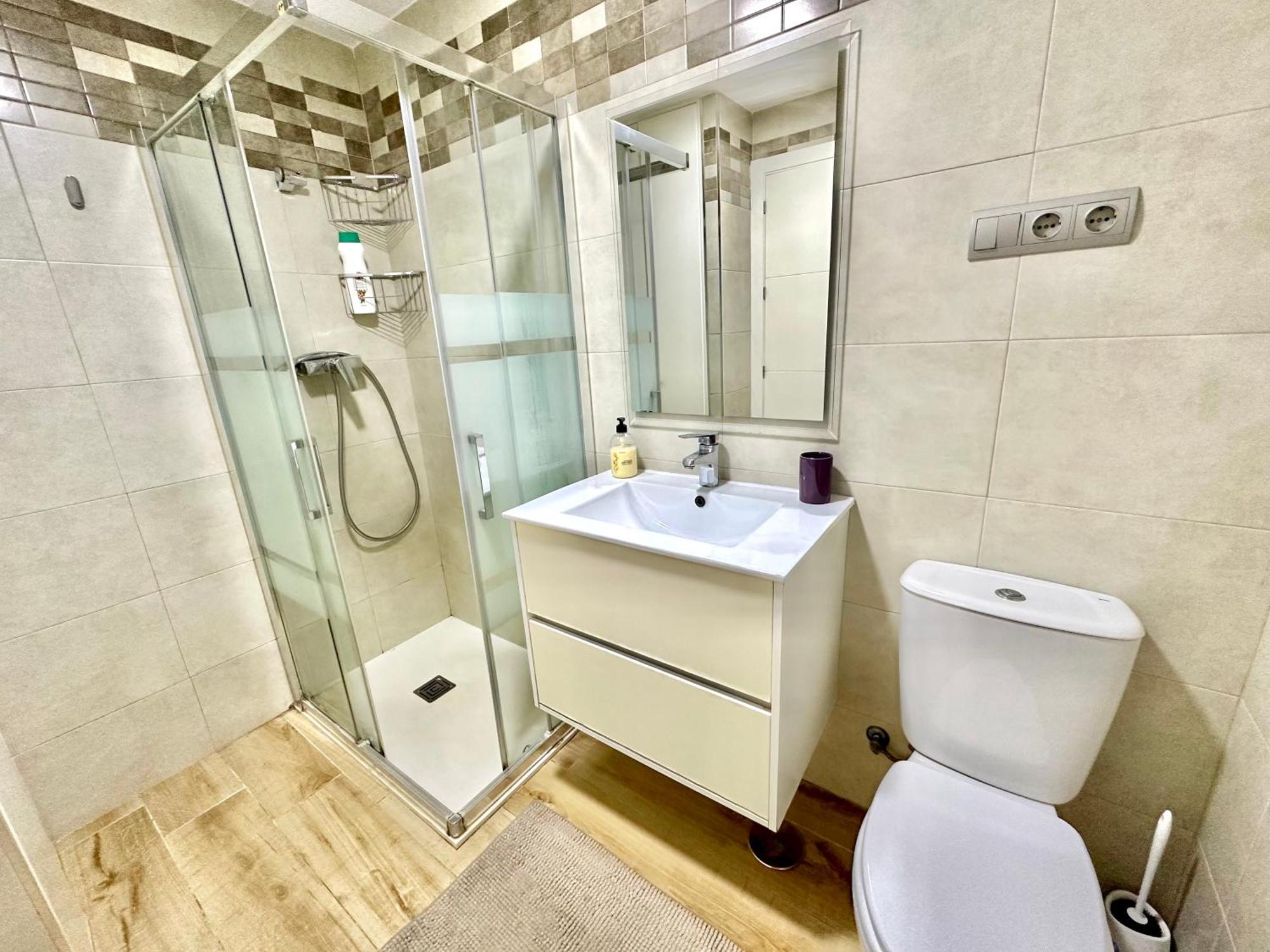 Gorgeous Apartment At The Sea In La Carihuela! Торремолинос Экстерьер фото