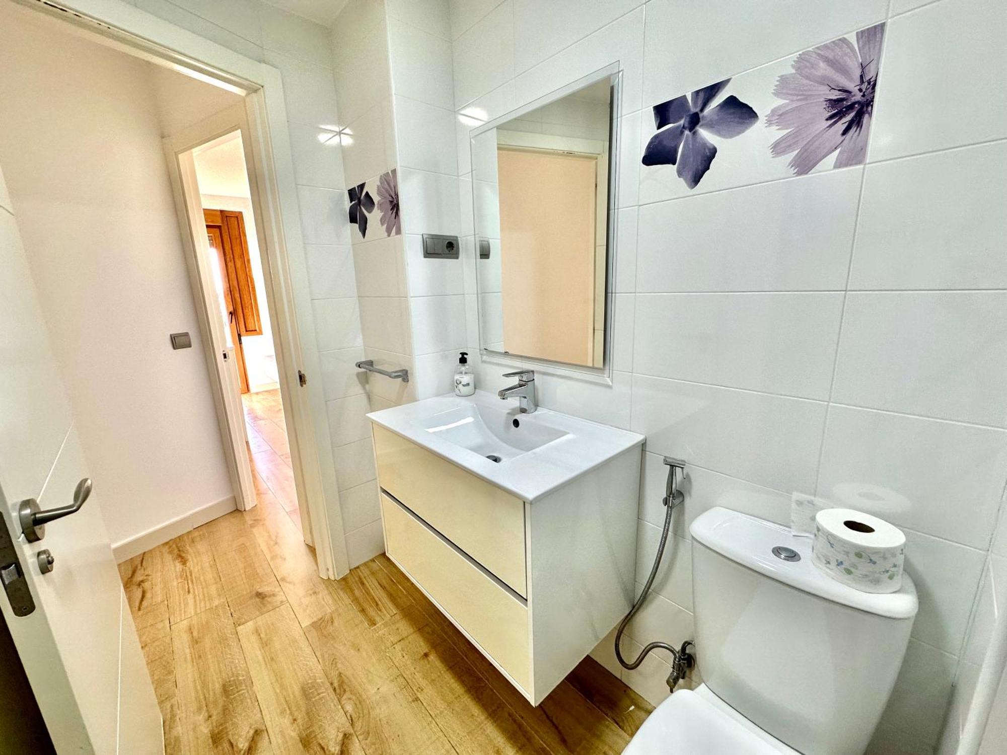 Gorgeous Apartment At The Sea In La Carihuela! Торремолинос Экстерьер фото